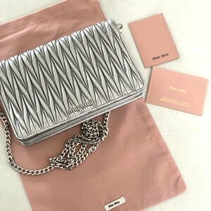 Miu Miu Matelassé Nappa Leather Metallic Clutch Metallic Crossbody Chain Bag